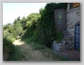 Inizio del sentiero che porta alla tomba etrusca di montefiridolfi